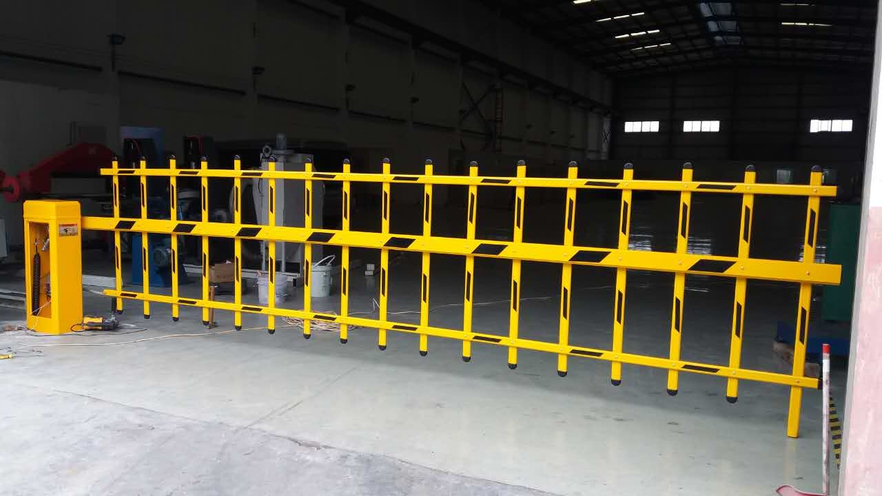 不戴帽雙層?xùn)艡诘篱l 不戴帽雙層?xùn)艡诘篱l